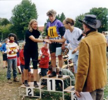 Siegerehrung Niederräder Damen: Rosemarie Köhler, Hilke Holsten-Griffin, Ilona Thieme